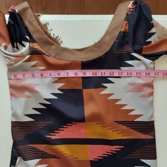 Judith March geometric patterned shift dress long sleeve mini Sz small - Picture 8 of 9